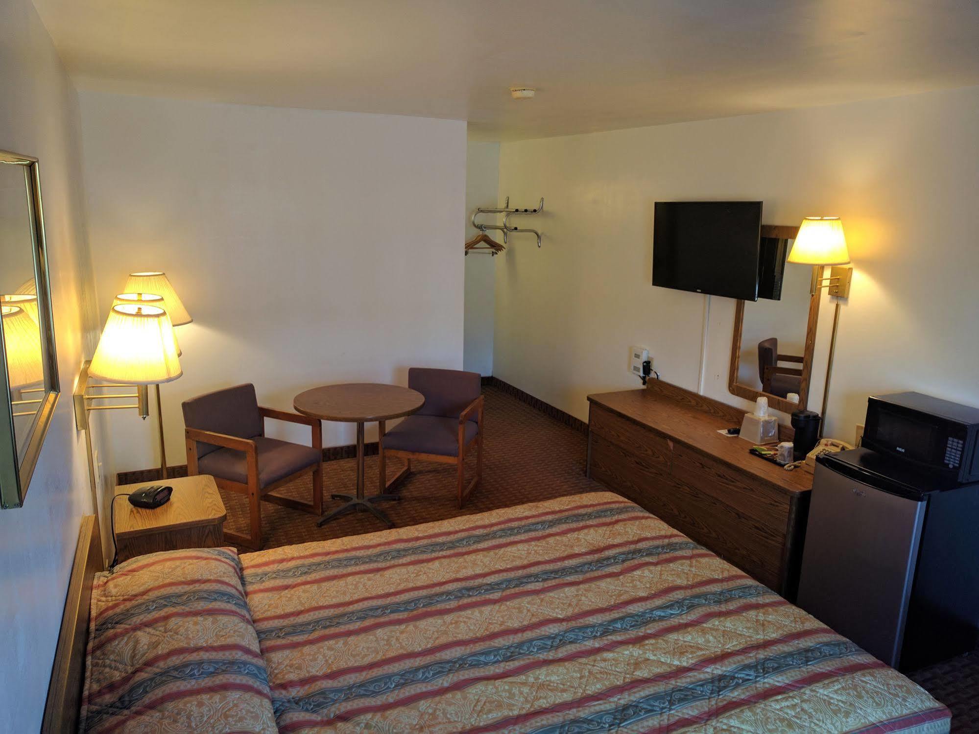 Value Inn Harrisburg-York 밸리그린 외부 사진